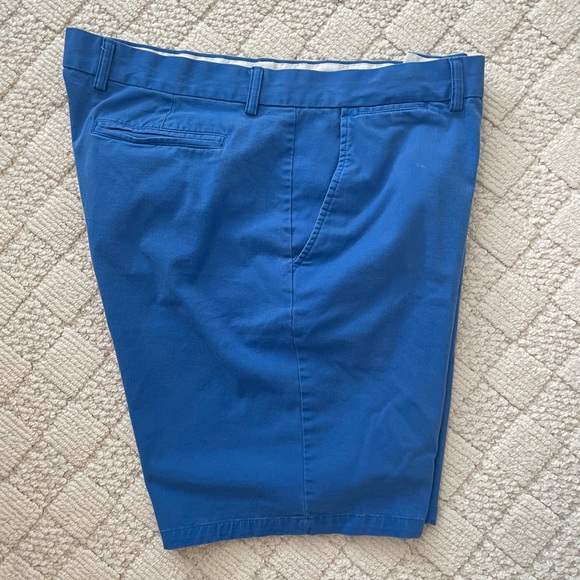 Old Navy Shorts - Picture 3 of 5